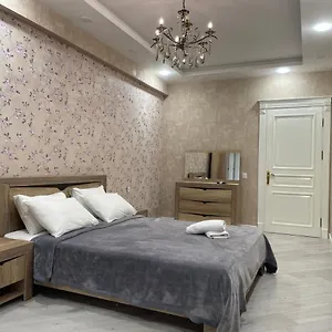 Park Azure شقة